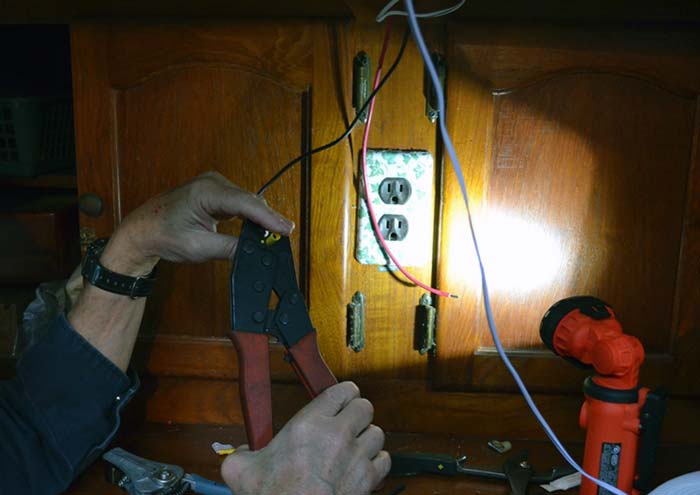 Work light floods dark area