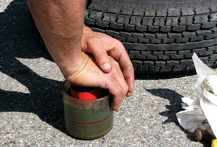 Greasing the inner hub