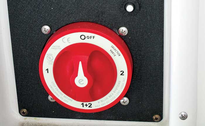 Battery switch