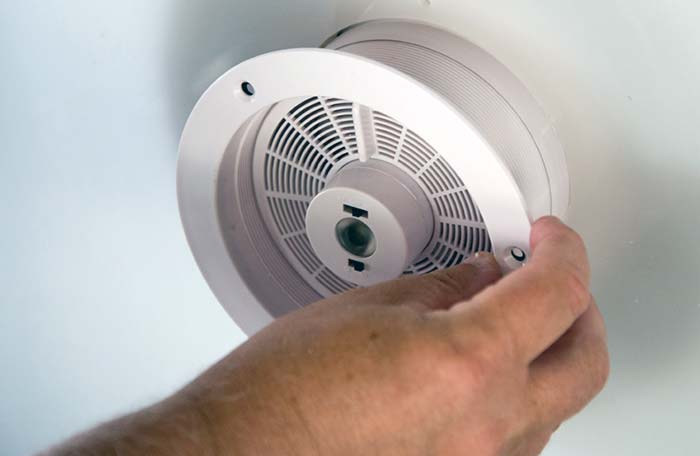 Screw on inner trim ring