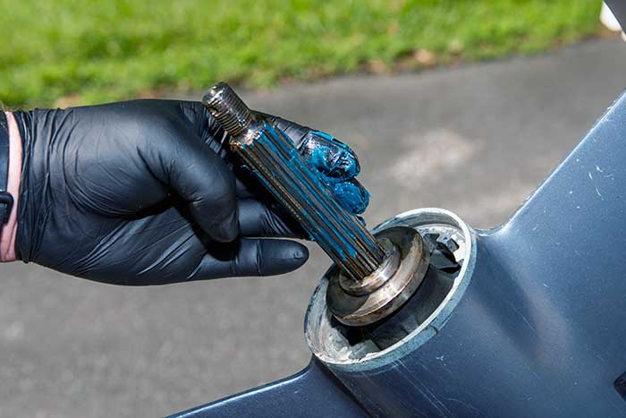 Smearing on waterproof grease