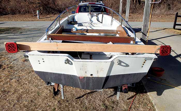 Attached light board to gunwale