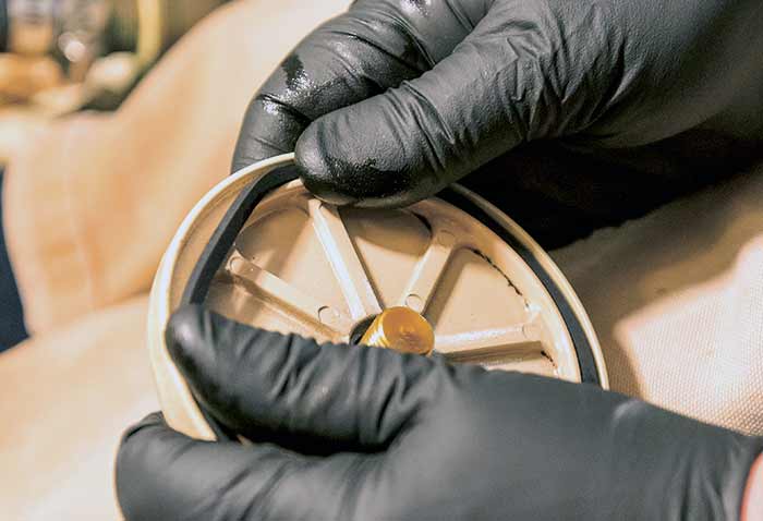 Reseating gasket