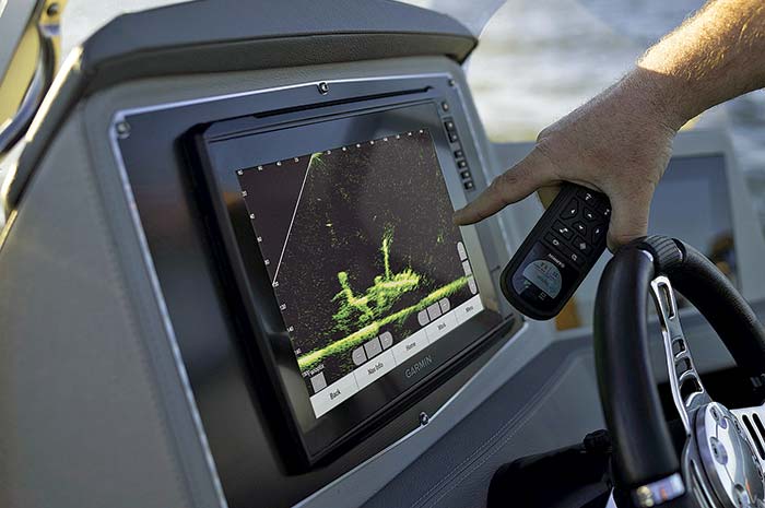 Product photo: Garmin LiveScope XR fish finder full installation on boat helm